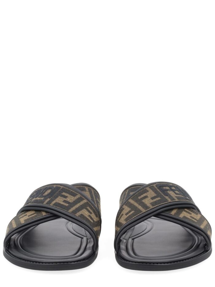 Fendi SLIDE CON LOGO