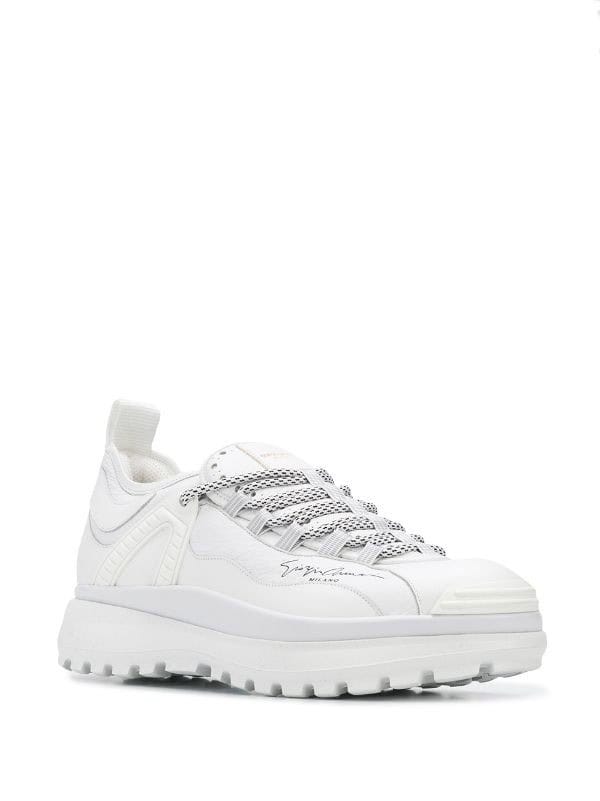 SNEAKER SNEAKER