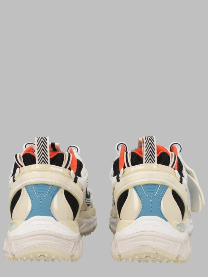 Off-white Sneaker "Be Right Back Worn Out"