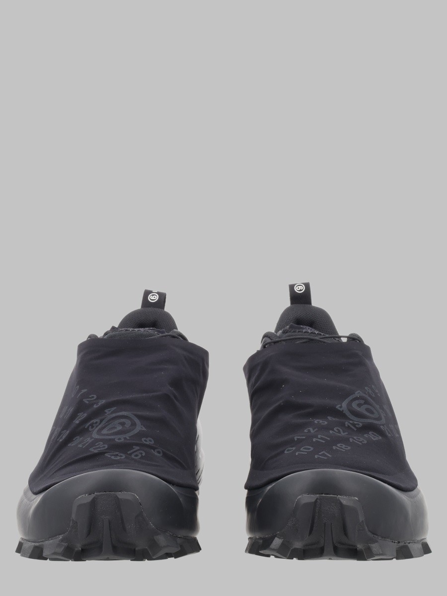 SNEAKER "CROSS DUST MM6 MAISON MARGIELA X SALOMON"