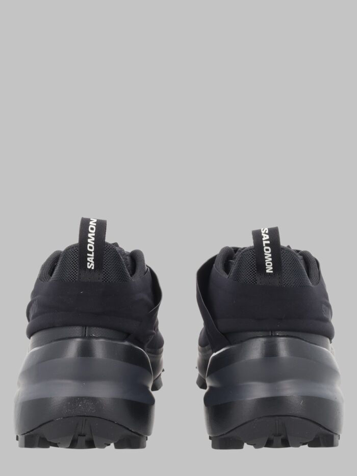 SNEAKER "CROSS DUST MM6 MAISON MARGIELA X SALOMON"
