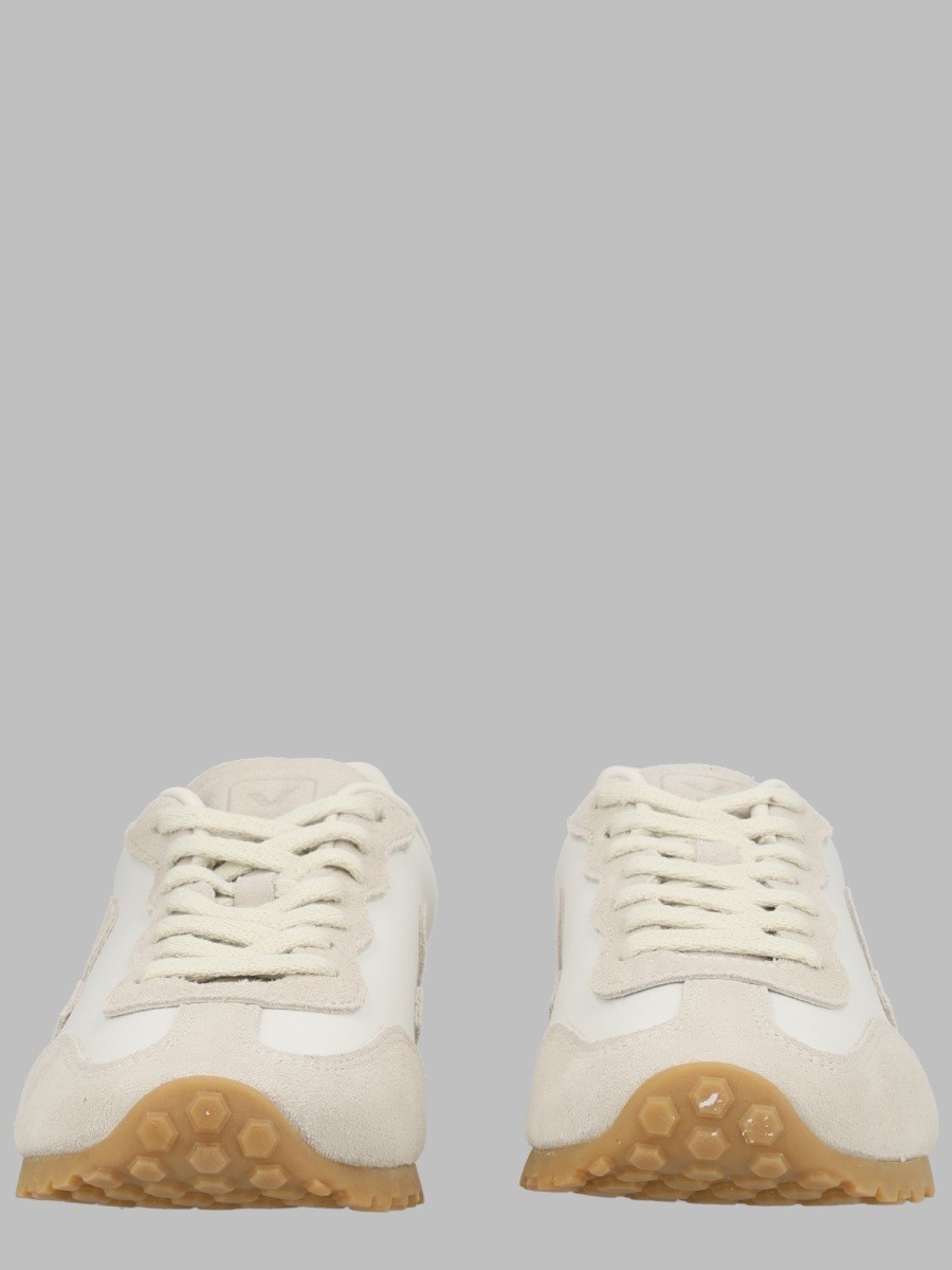 Veja Sneaker "GT"