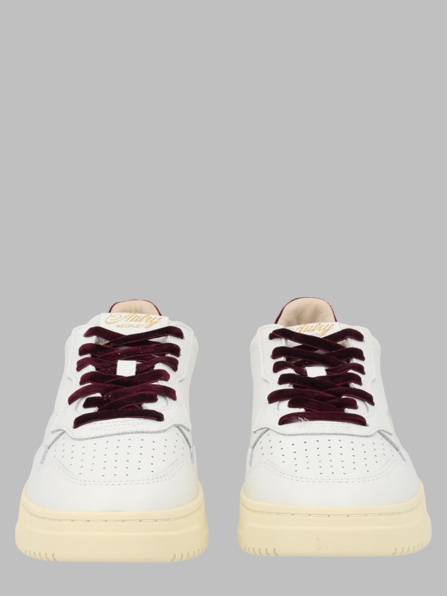 Autry Sneaker "Medalist Low"
