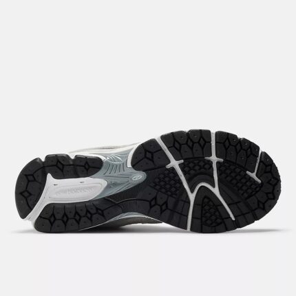 New Balance Sneakers M2002RDC