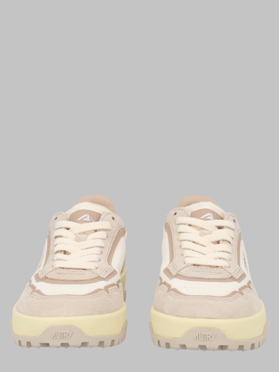 Autry SNEAKERS "WILDPACE LOW"