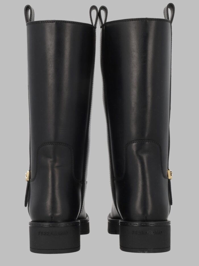 Ferragamo Stivale Biker Con Fibbia "Hug"