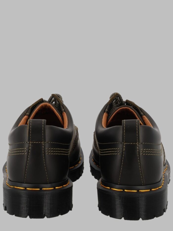 Dr Martens Stringata "Lowell" Con Punta Moc