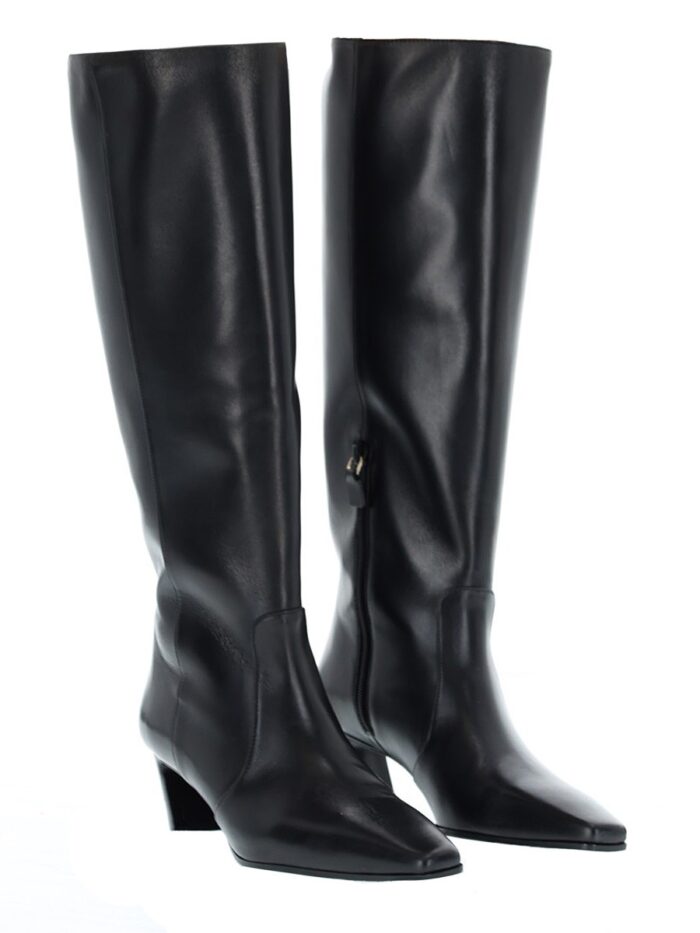 Stuart Weitzman BOOT "STASSI"