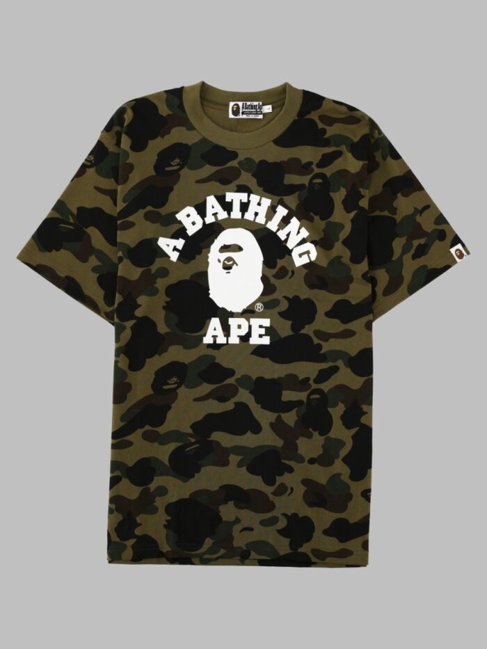 A BATHING APE T-Shirt "Camo College"
