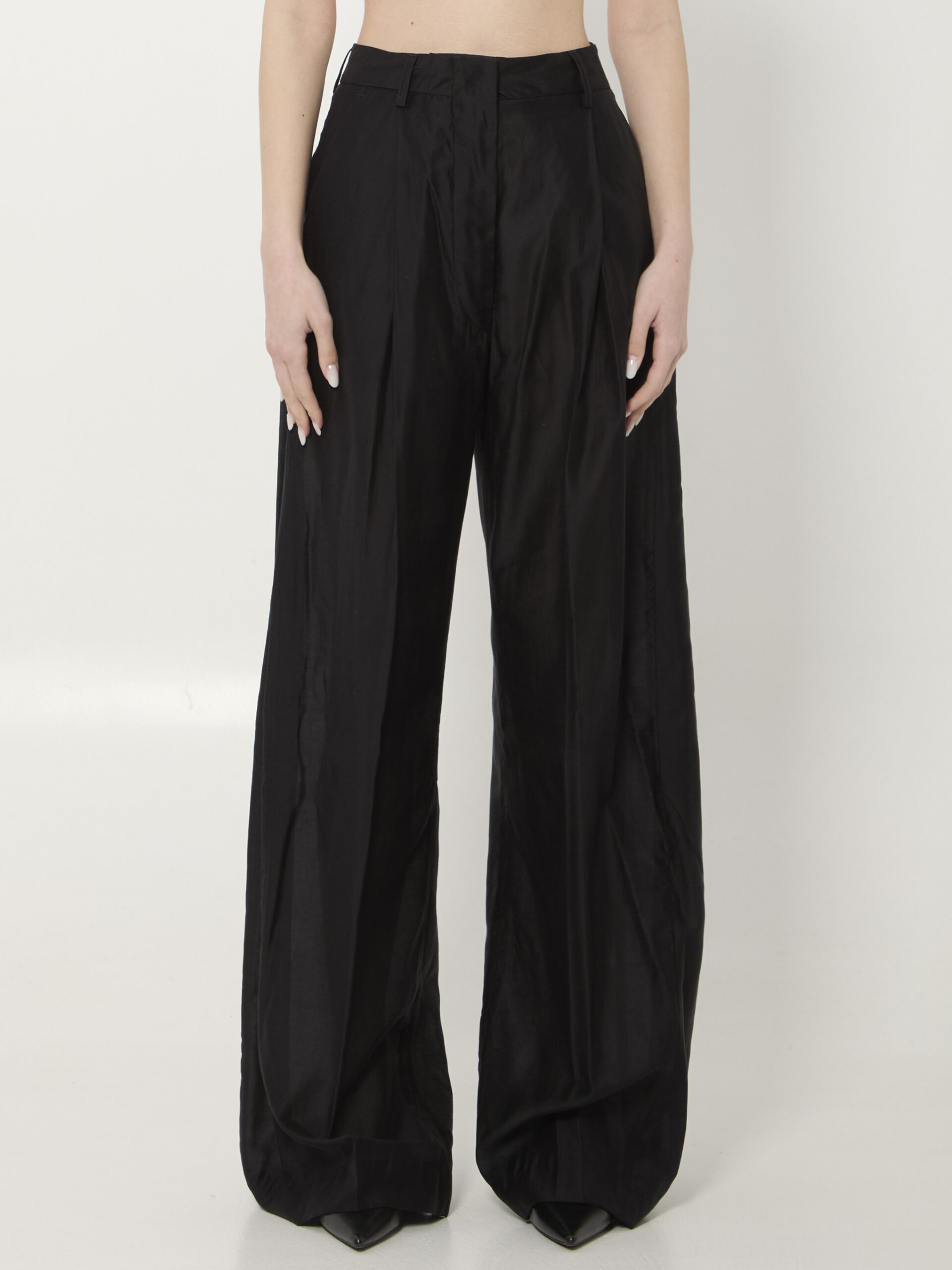 The Latest Billie lightweight muslin trousers