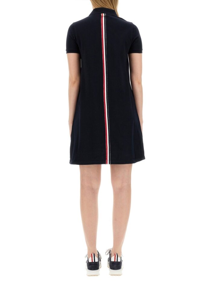 THOM BROWNE ABITO POLO IN PIQUÉ DI COTONE