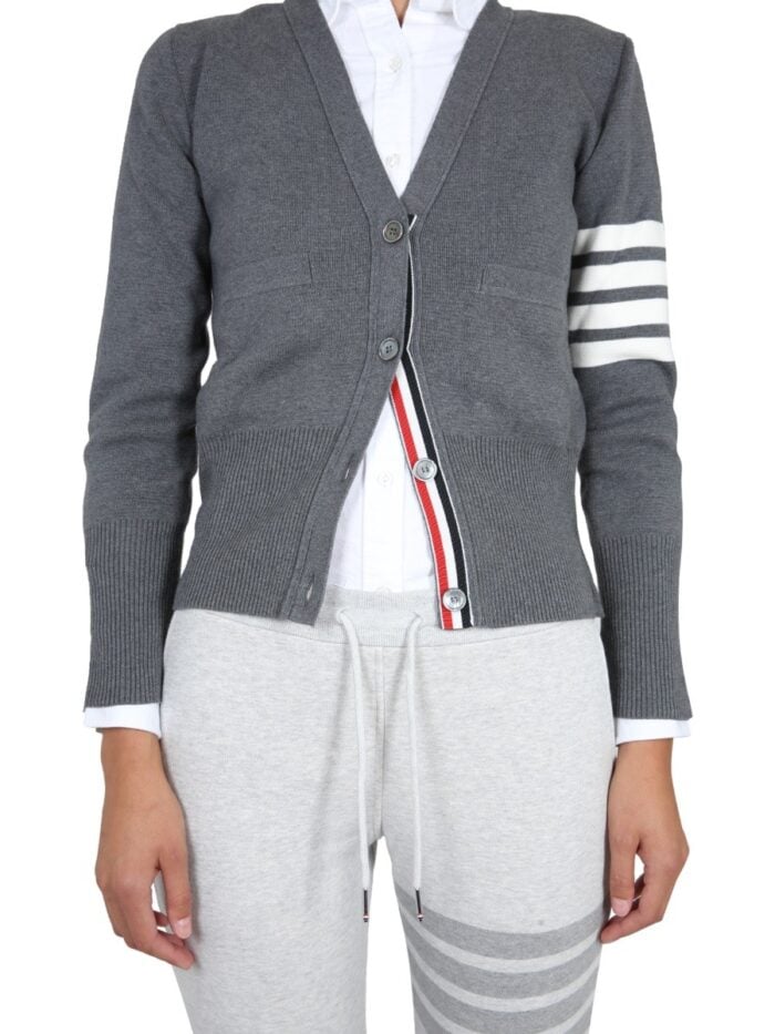 THOM BROWNE CARDIGAN CON SCOLLO A V