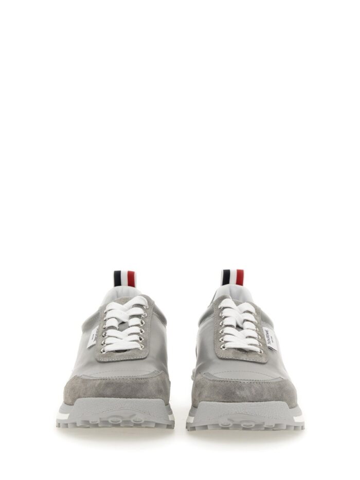 THOM BROWNE SNEAKER CON LOGO