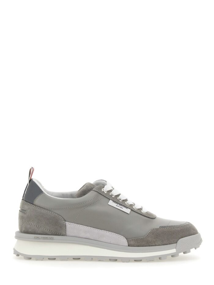 THOM BROWNE SNEAKER CON LOGO