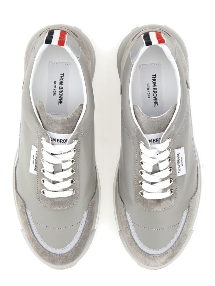 THOM BROWNE SNEAKER CON LOGO