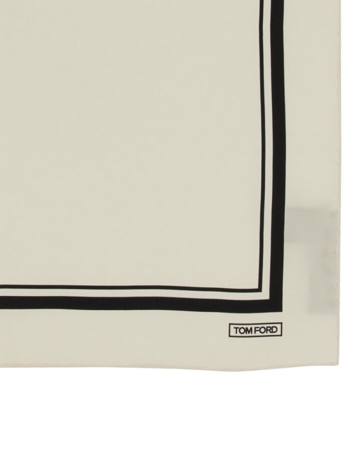 TOM FORD FOULARD CON LOGO