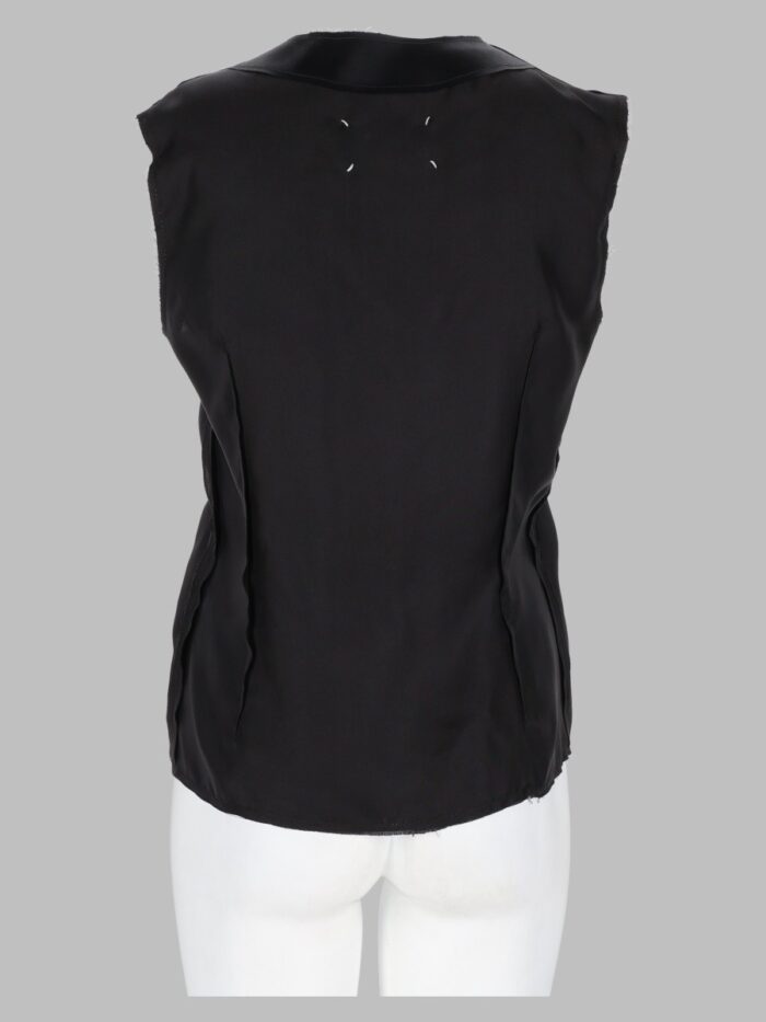 Maison Margiela Top In Seta Con Scollo A V