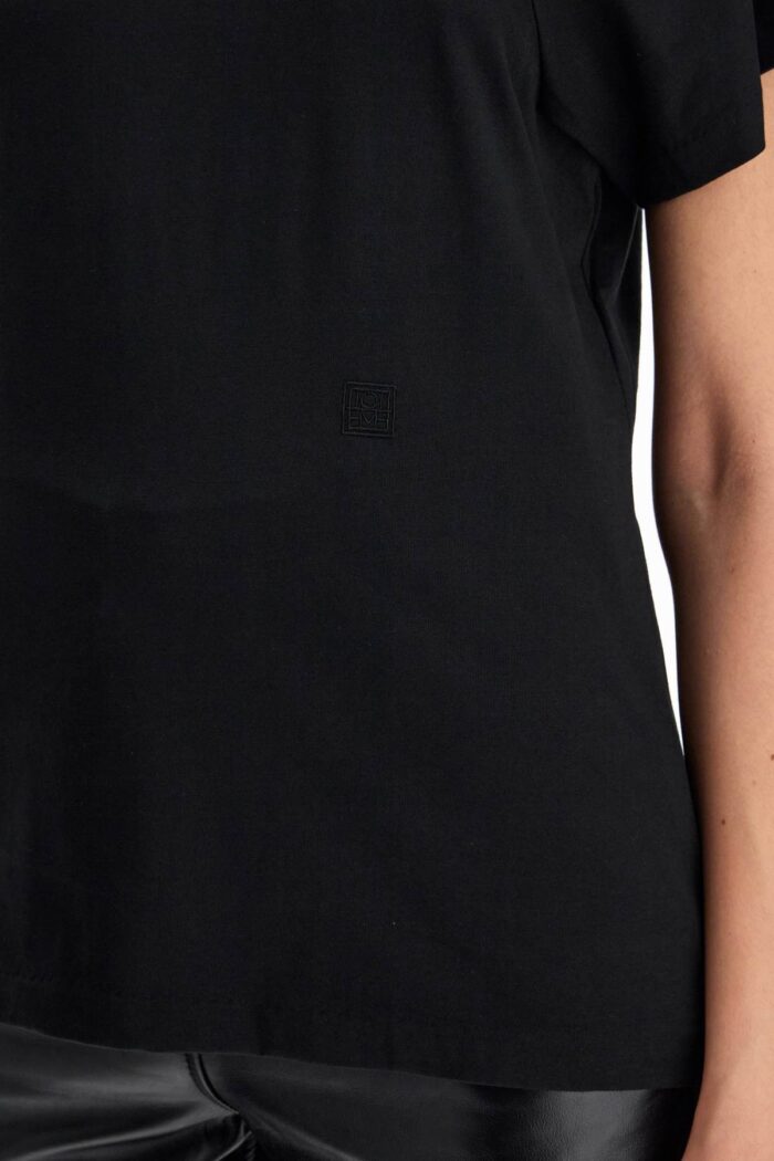 TOTEME Curved Seam T-shirt