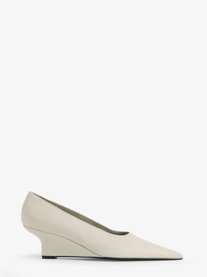 TOTEME Sharp Wedge Leather Pumps