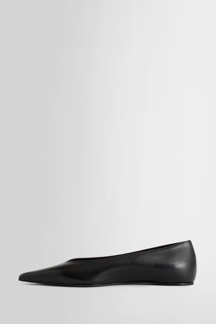 TOTEME The Asymmetric Ballerina Flats