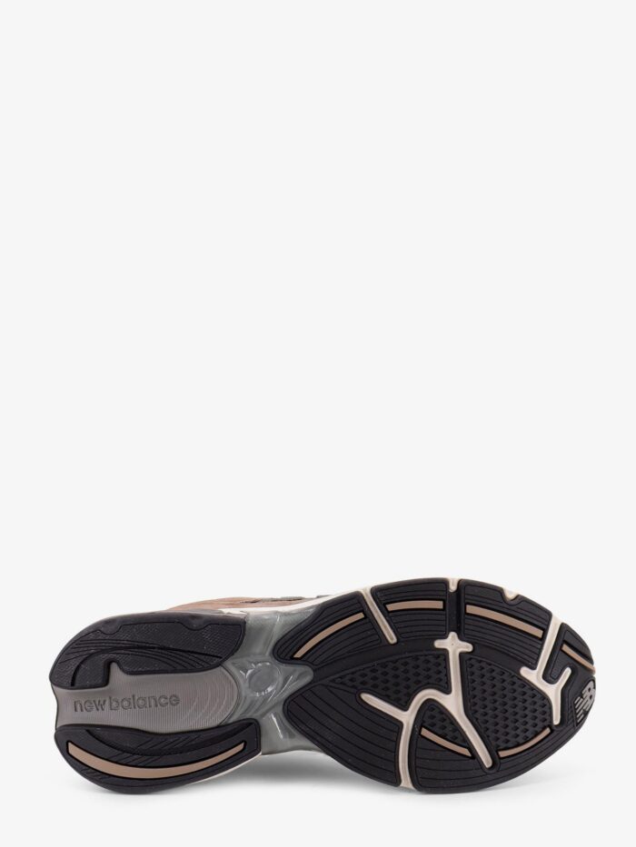 New Balance U2010 Leather Sneakers
