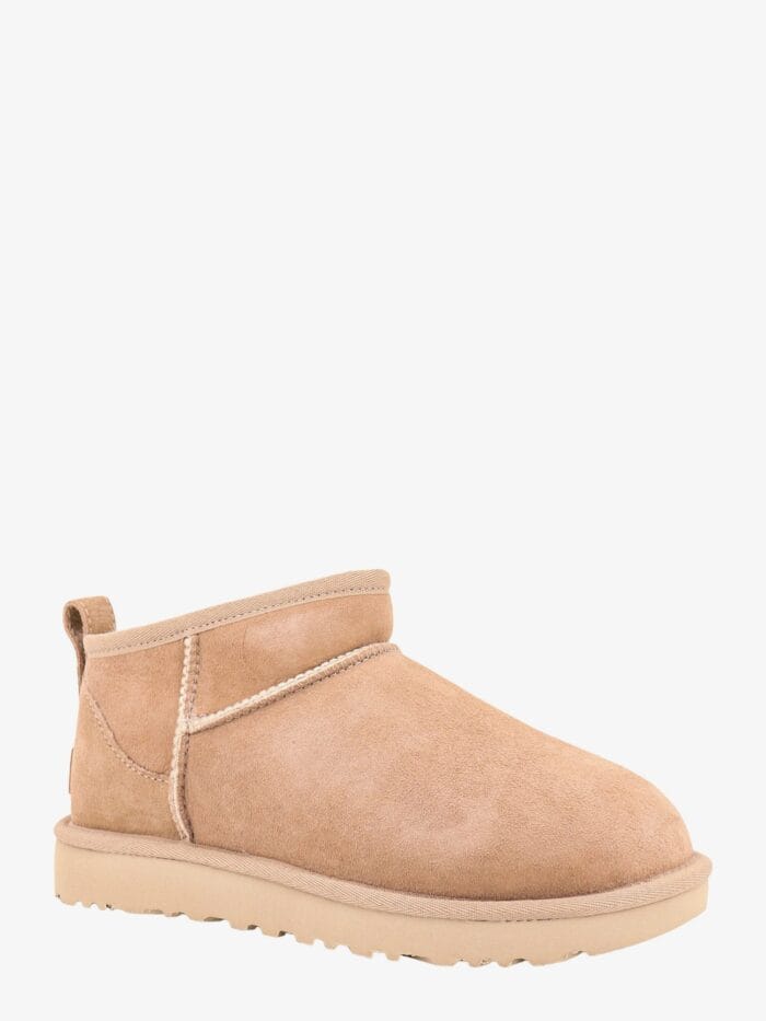 UGG CLASSIC ULTRA MINI