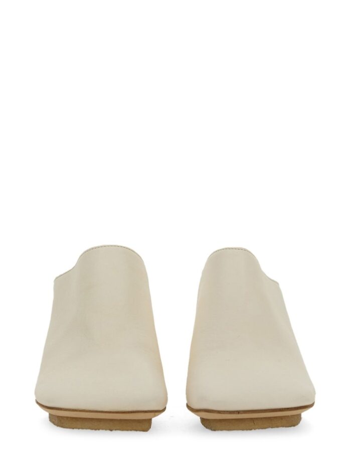 UMA WANG LEATHER MULE.