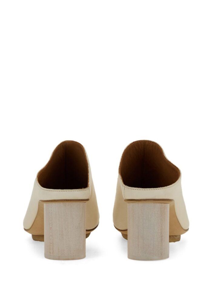 UMA WANG LEATHER MULE.