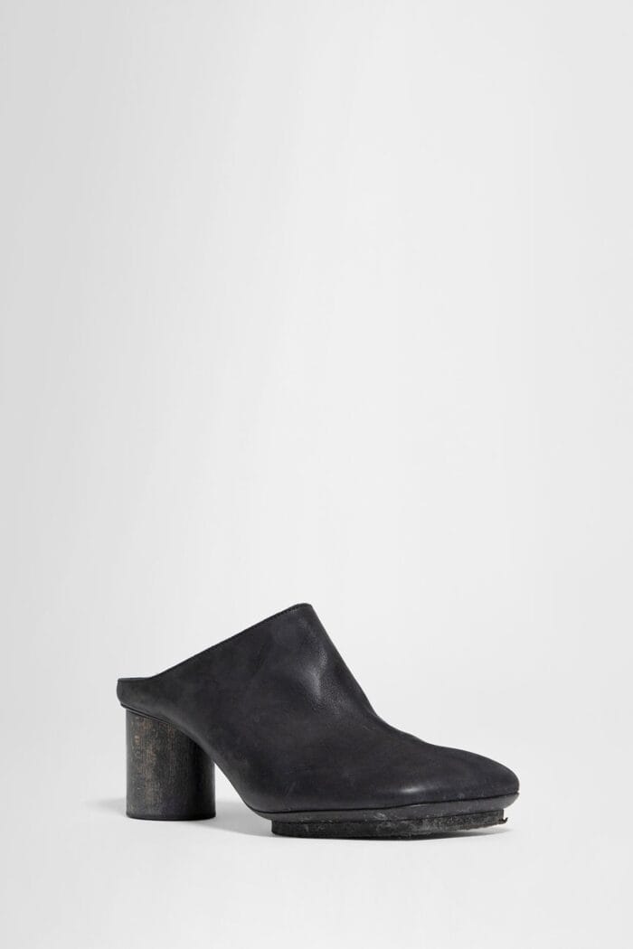 UMA WANG Stone Mules