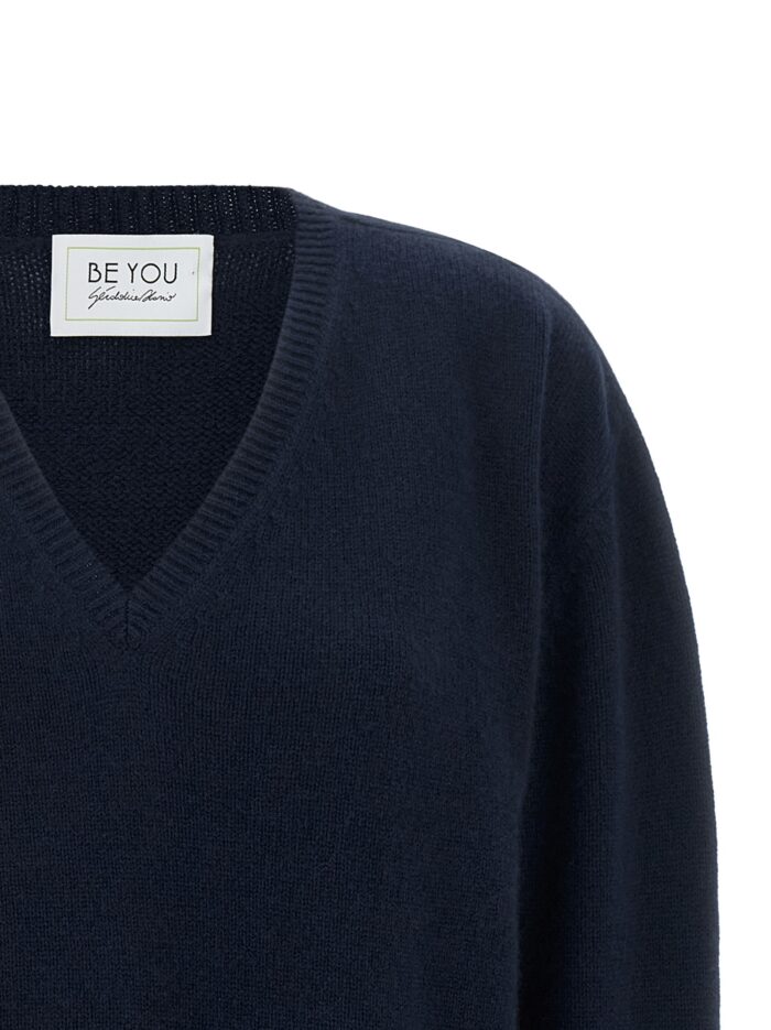 BE YOU V-neck Sweater