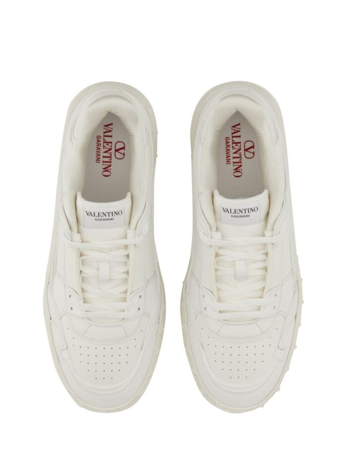 Valentino Garavani "FREEDOTS" SNEAKER
