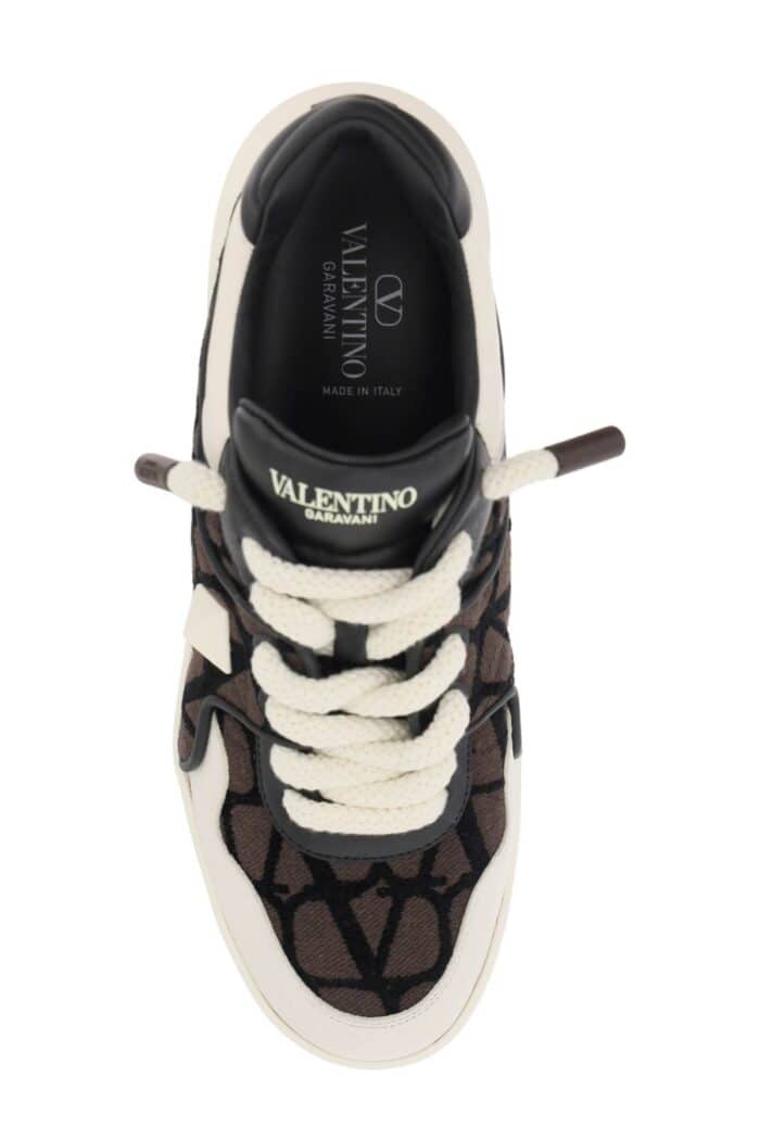 VALENTINO GARAVANI One Stud Xl Low-top Sneakers