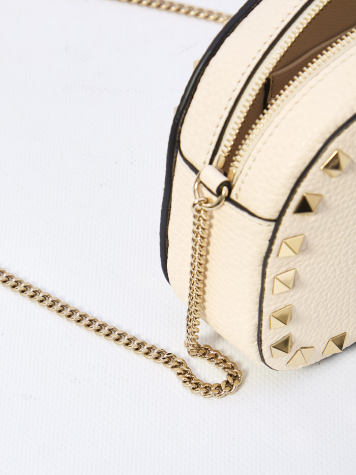 Valentino Garavani Oval Rockstud bag