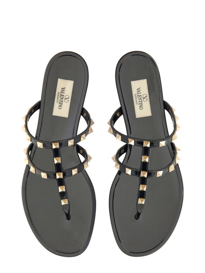 Valentino Garavani RUBBER "ROCKSTUD" LOW SANDAL