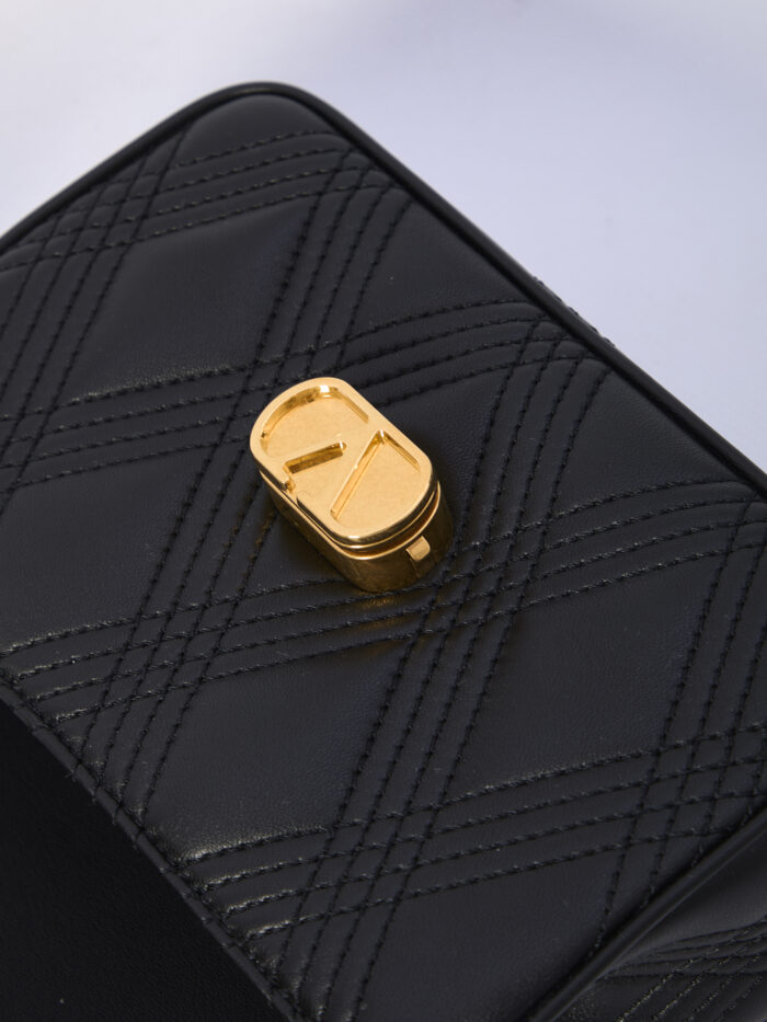 Valentino Garavani Small Quiltie 67 bag