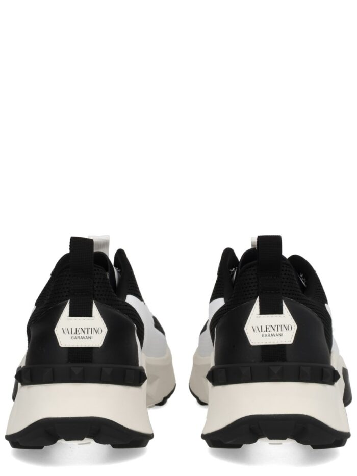 Valentino Garavani "TRUE ACT" SNEAKER