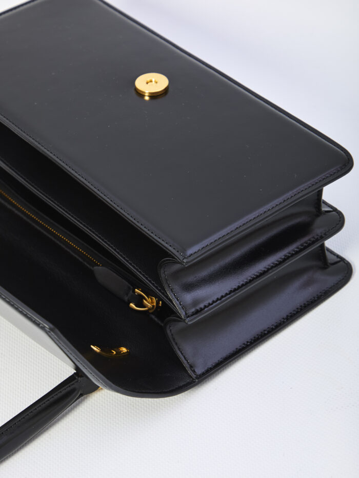 Valentino Garavani Vain bag