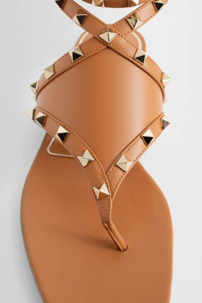 VALENTINO Rockstud Thong Strap Sandals