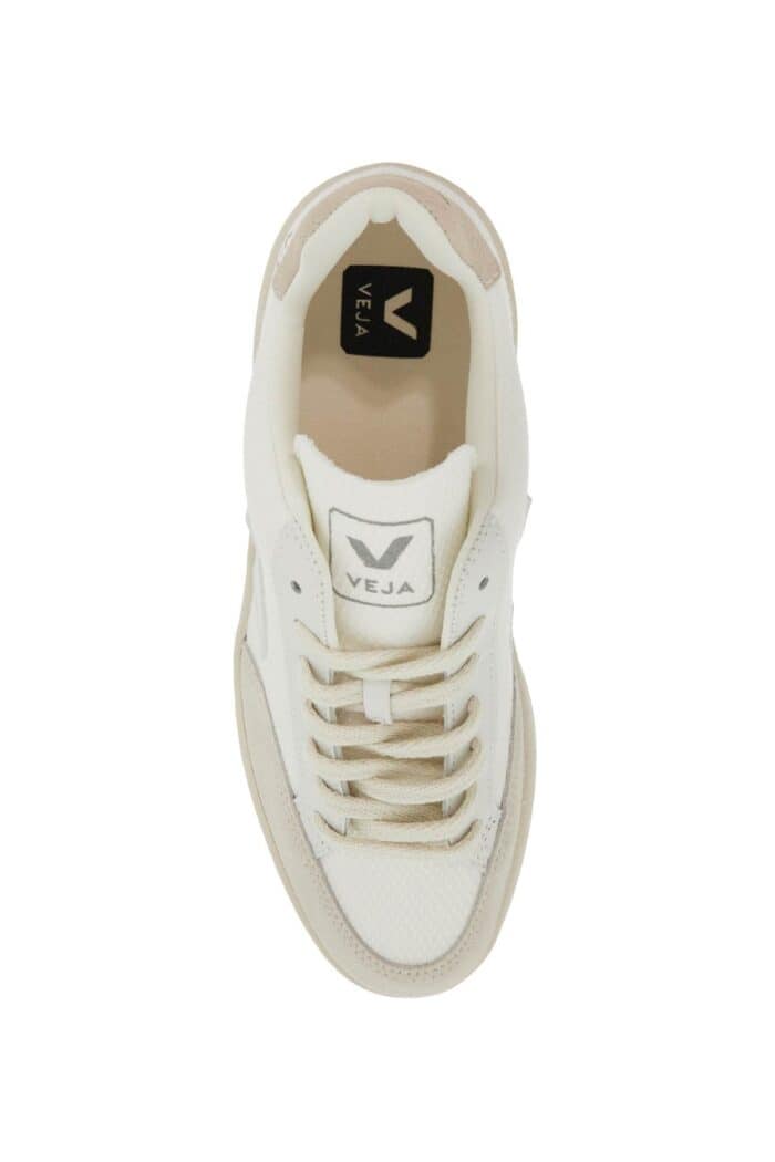 VEJA Leather V-12 Sne