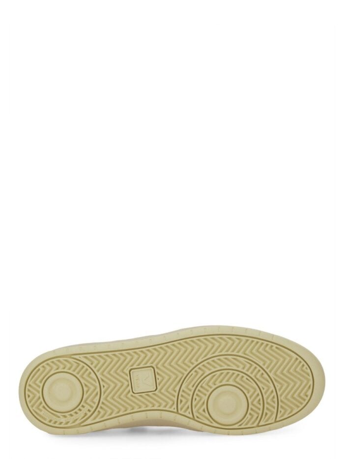 Veja SNEAKER "V-10"