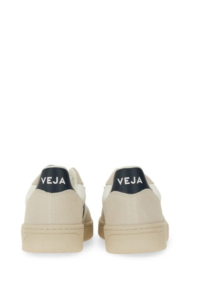 Veja SNEAKER V-10