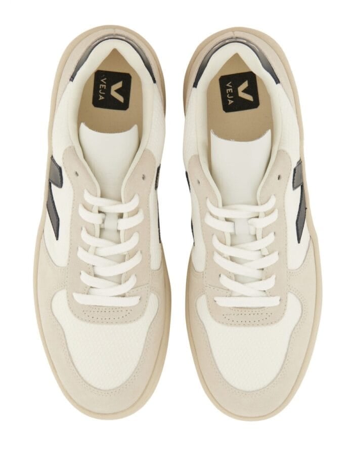 Veja SNEAKER V-10