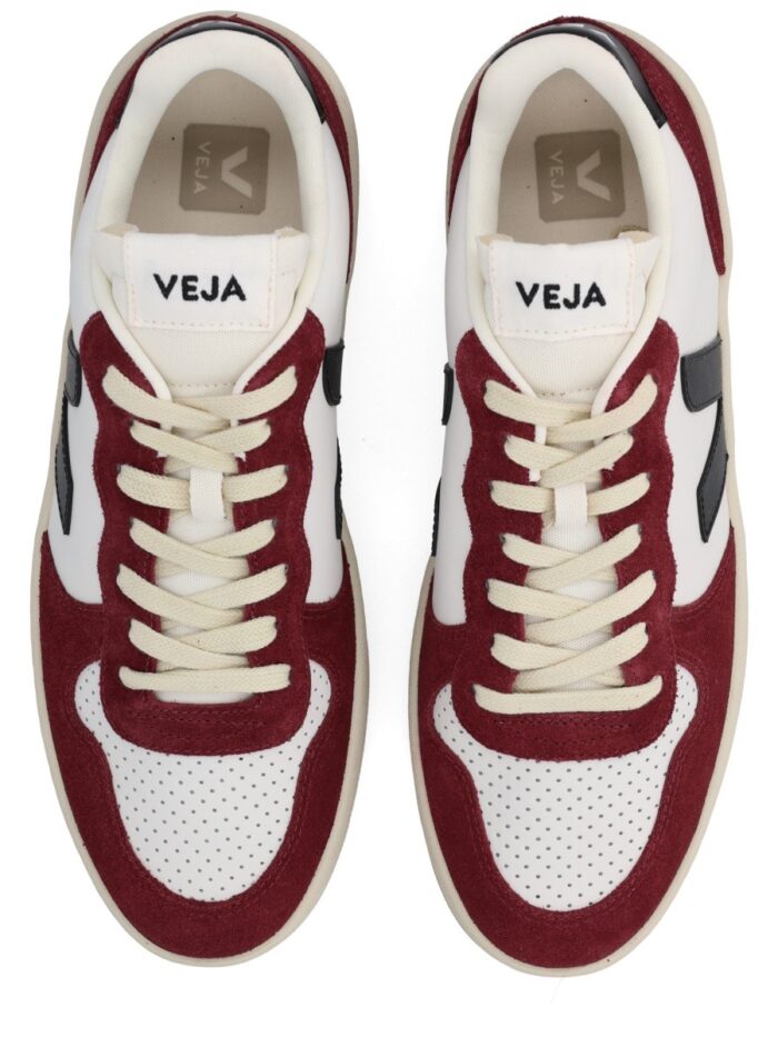 Veja SNEAKER "V-10"