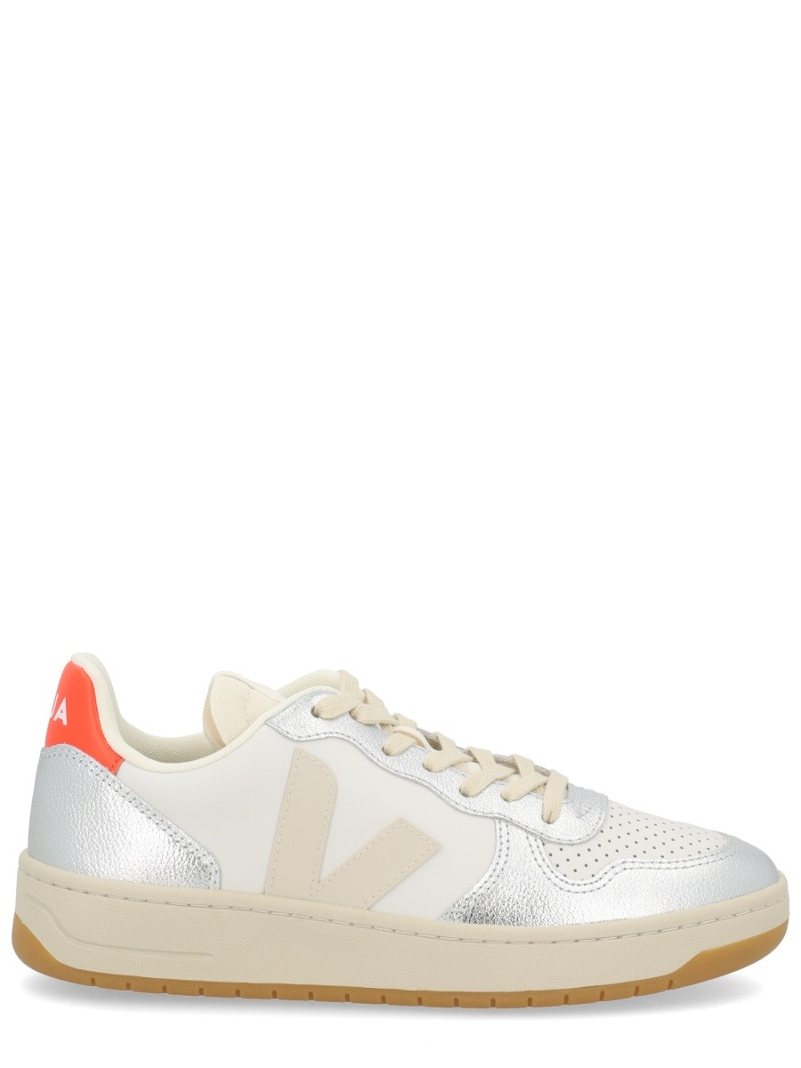 Veja SNEAKER "V-10"