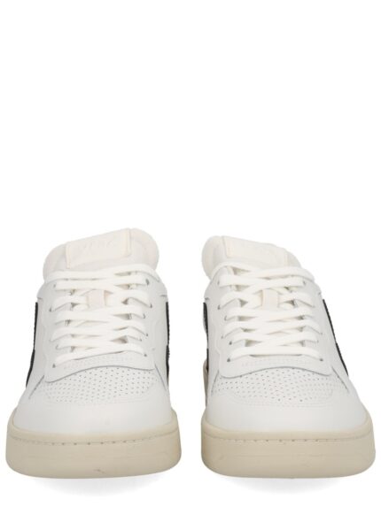 Veja SNEAKER "V-10"