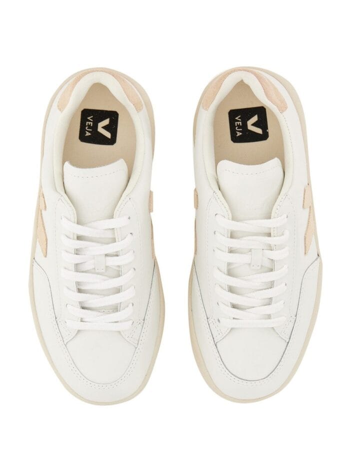 Veja SNEAKER V-12