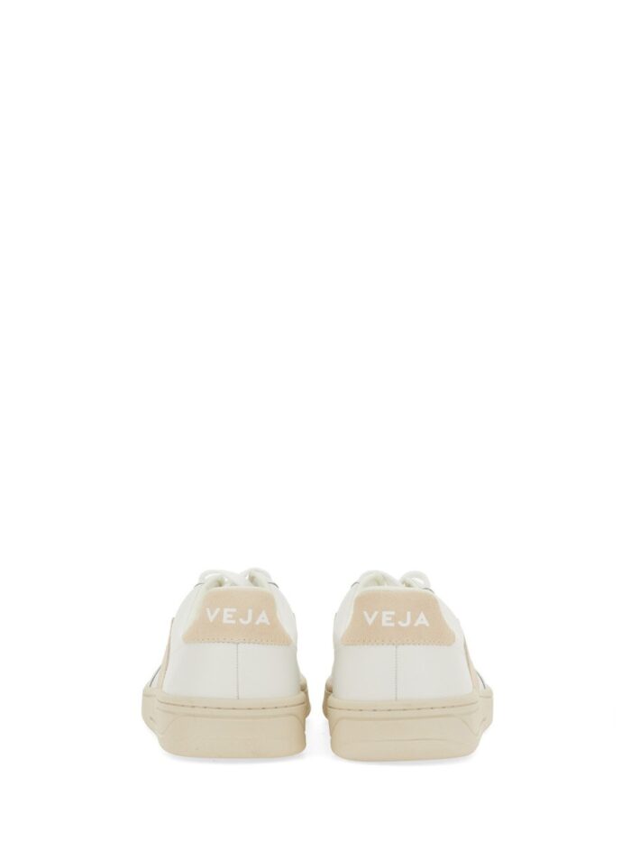 Veja SNEAKER V-12