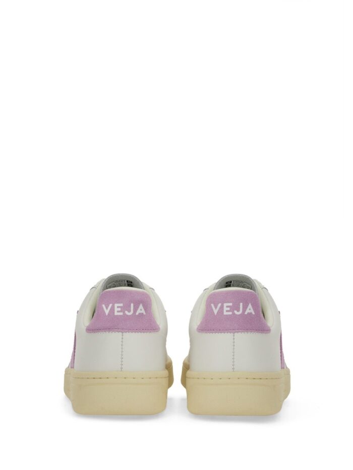 Veja SNEAKER "V-12"