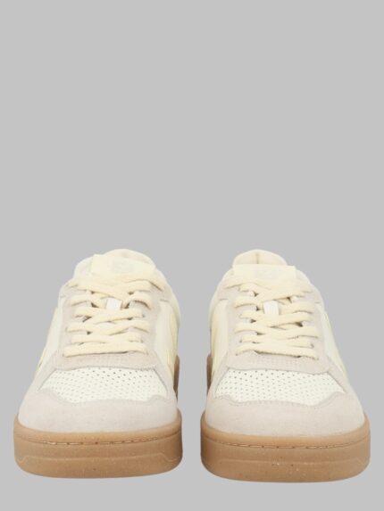 Veja SNEAKER "V-82"