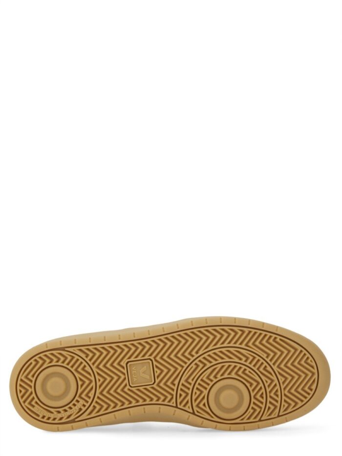 Veja SNEAKER "V-90"